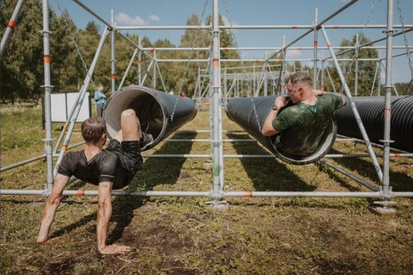Kliūčių ruožas – šliaužimas per tunelį, Alfa Park nuotykių trasa
