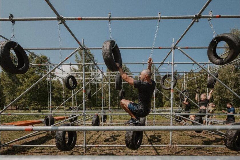 Kliūčių ruožas – lipimas per padangas, Alfa Park nuotykių trasa